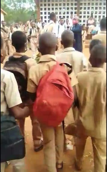 Togo/Manifestation des élèves contre le proviseur du Lycée Klologo : Kokoroko met fin aux fonctions du proviseur ; voici les faits