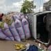 Togo : un véhicule surchargé se renverse sur lui-même à Agoè ; voici les faits