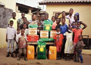 Coup de pouce de l’écrivain Salomon Mbutcho au Centre ADEPOMA de Nyekonakpoè