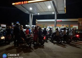Togo/Hausse du prix du carburant : les stations-services prises d’assaut ce jeudi nuit (Photos)