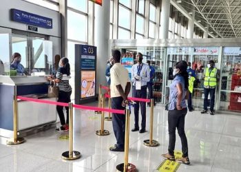 Togo/Test PCR : la mésaventure d’un passager à l’aéroport de Lomé (Vidéo)
