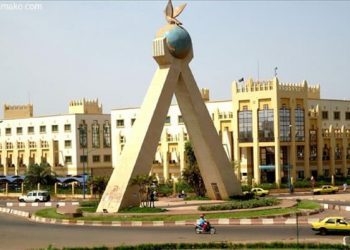 Mali, pays totalement enclavé et pauvre, a une politique de logements sociaux…