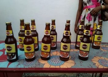 Togo : La boisson locale ‘’Tchoukoutou’’ brassée et mise en bouteilles