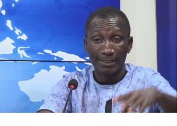 Togo : « Le harcèlement juridique des journalistes Ferdinand Ayité et Isidore doit cesser »