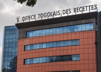 Togo : 7 agents d’appuis licenciés et 9 autres suspendus par l’OTR