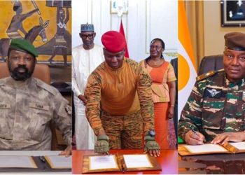Captures d’écrans du compte X (ex-Twitter) de la présidence du Niger montrant Goïta, Traoré et Tiani signant le Charte de « l’Alliance des Etats du Sahel ». © DR