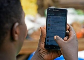 Douze mois de prison requis contre un Jeune pour ajout dans un groupe WhatsApp de sexe