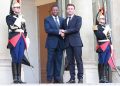 Togo – Cameroun : Embrassades et grands sourires d’un dictateur en France