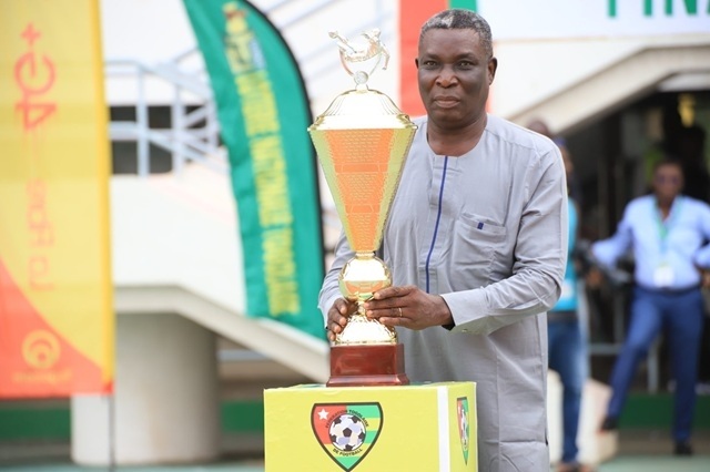 hommage à Nibombé Waké