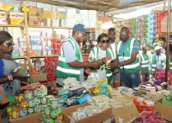 Lutte contre les produits impropres à la consommation : le ministère du Commerce renforce les contrôles dans les marchés de Lomé