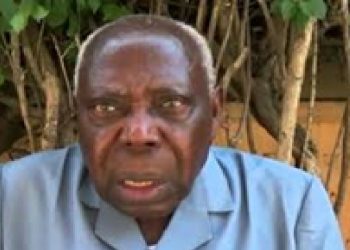 Hommage au Doyen Têtêvi Godwin Tété-Adjalogo: Le crépuscule d&rsquo;un géant, l&rsquo;héritage d&rsquo;une sentinelle