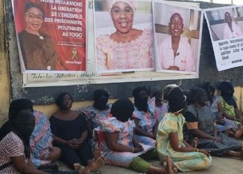 L’éloge du crocodile ou du beau discours prononcé en l’honneur des dames par un prince fort soucieux de leur félicité